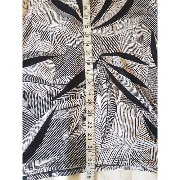 Bleeker & McDougal Womens Blouse Size Small High Low Safari Print White Black - Picture 8 of 12